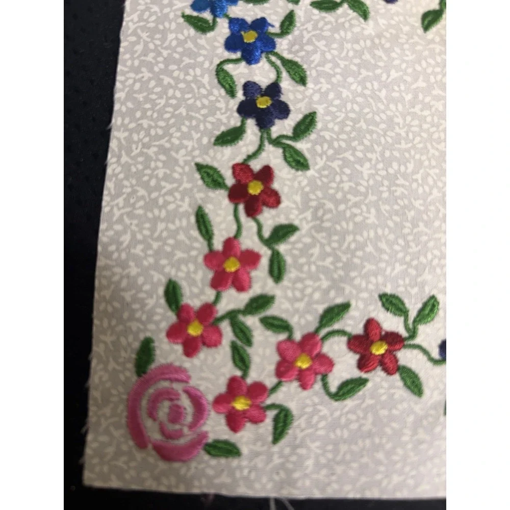Set of 14 Vtg Quilt Blocks~ Machine Embroidered Flower Border~6